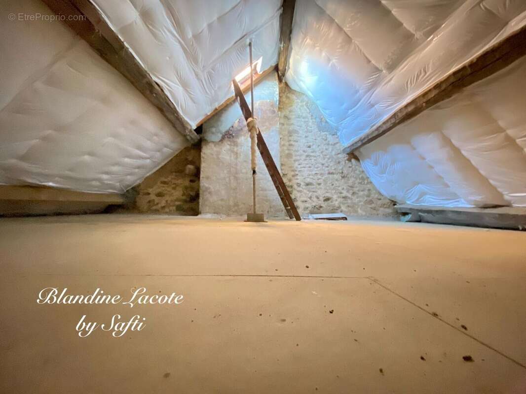 Photo 8 - Maison à BENEVENT-L'ABBAYE