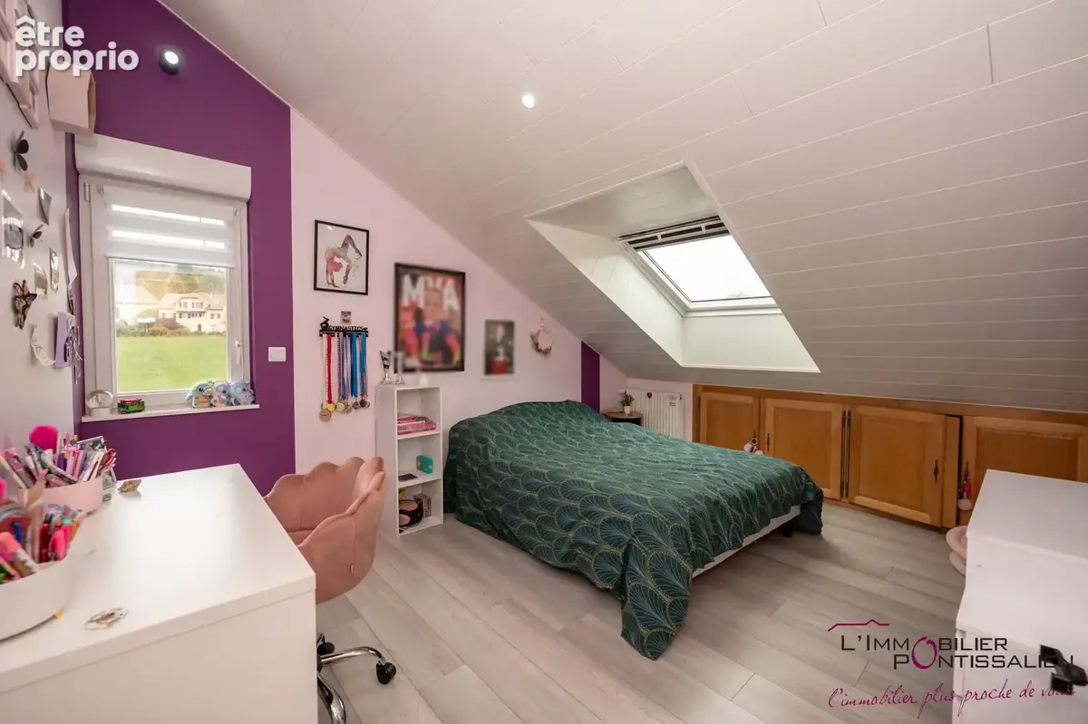 Maison - vuillecin - 200m2 - 6 chambres - photo 7