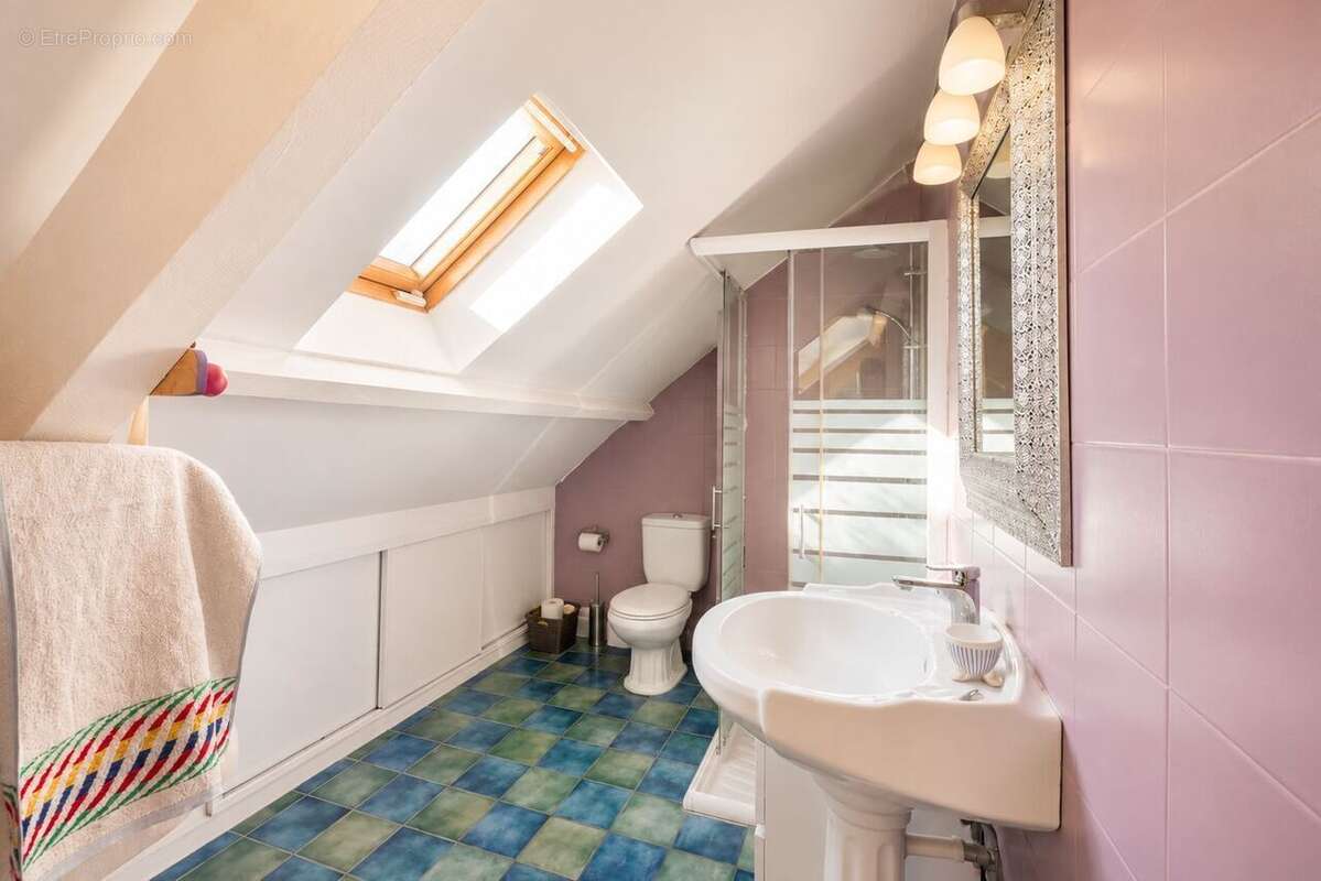 Maison à SAINT-MAUR-DES-FOSSES