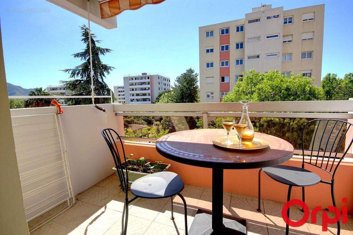 Appartement à MARSEILLE-11E