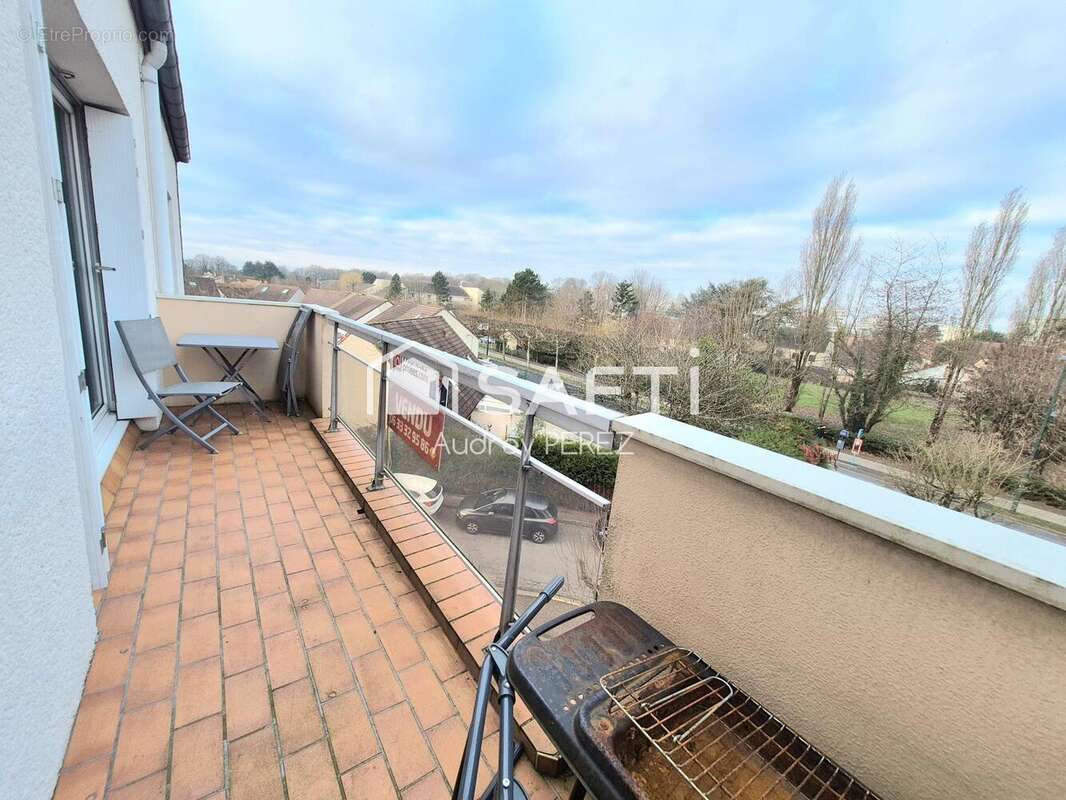 Photo 2 - Appartement à PONTAULT-COMBAULT