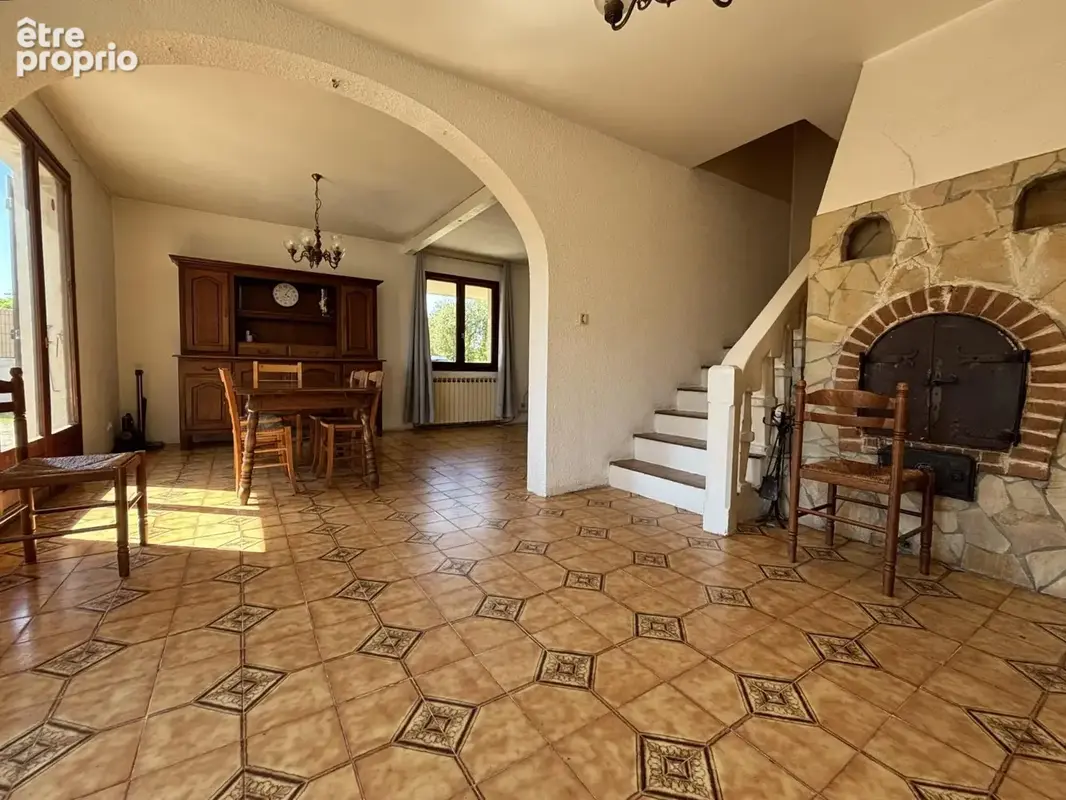 Maison 8 pièces 168 m² à vendre à Saint-Paul-Les-Romans (26750) - photo 3