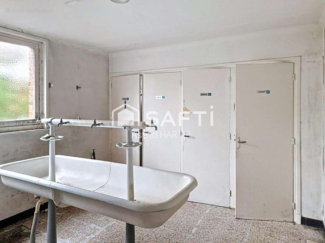 Photo 7 - Commerce à CAUDRY