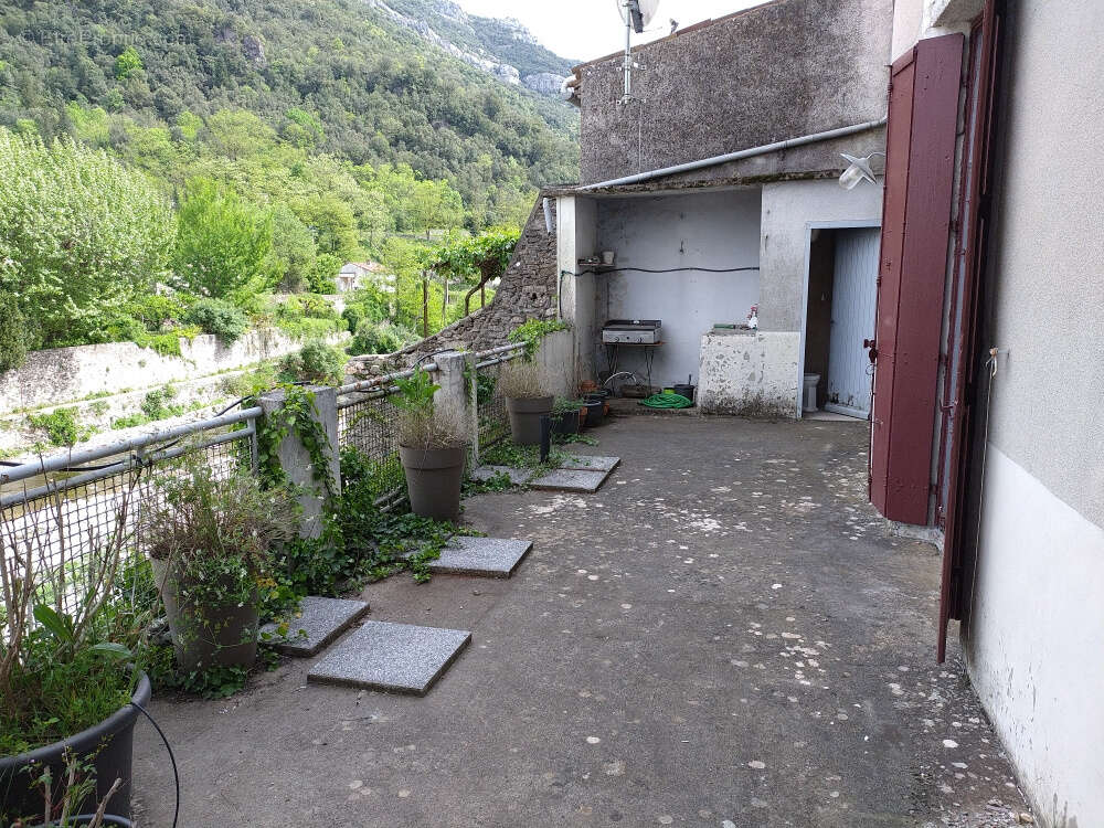 Maison à SUMENE