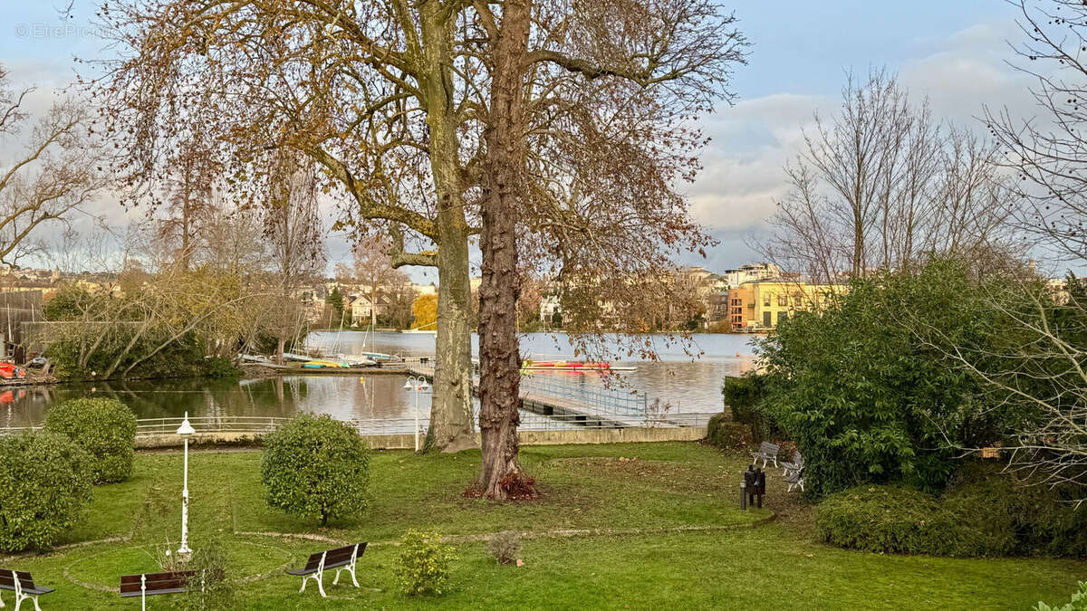 Appartement à ENGHIEN-LES-BAINS