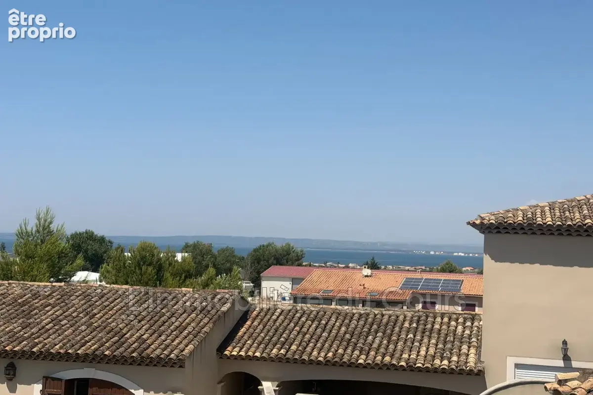Commerce 700 m² à Chateauneuf-Les-Martigues  - photo 3