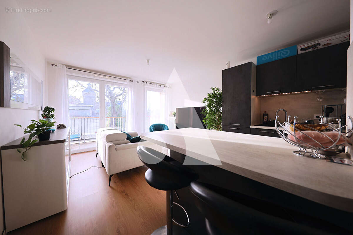 Appartement à CORBEIL-ESSONNES