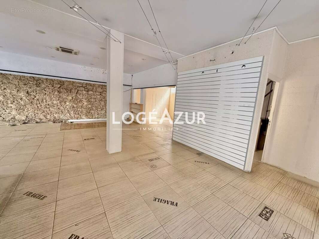 Vente  local commercial antibes - local 162 m² - photo 7