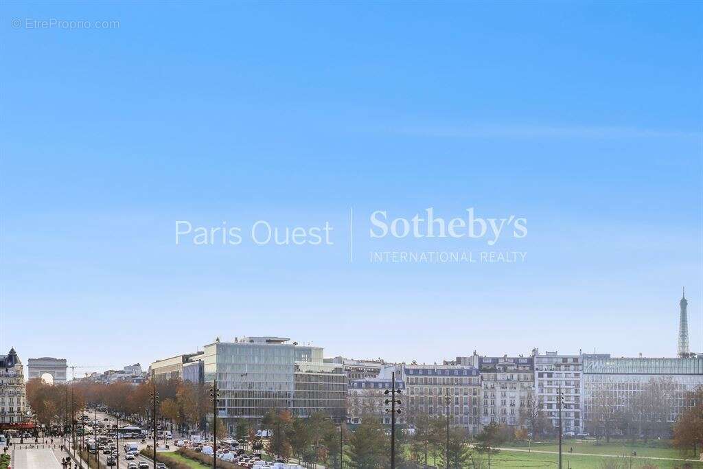 Appartement à NEUILLY-SUR-SEINE