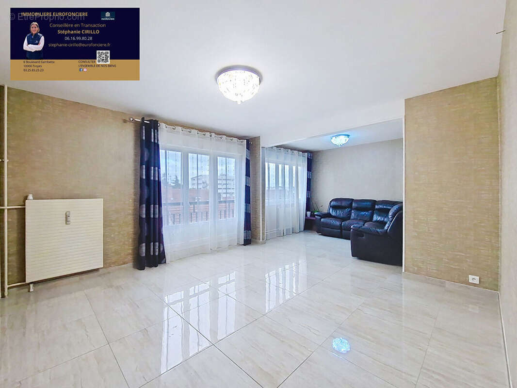 Appartement Troyes 4 pièce(s) 71.09 m2 - photo 2