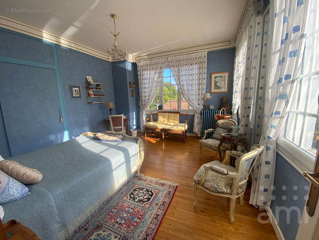 Maison Niort 197 m2- 4 chambres - photo 12