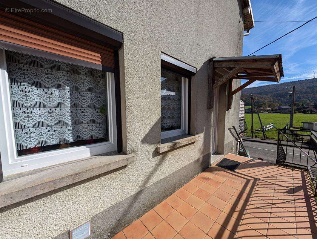 Appartement Dambelin 4 pièce(s) 99 m2 - photo 14