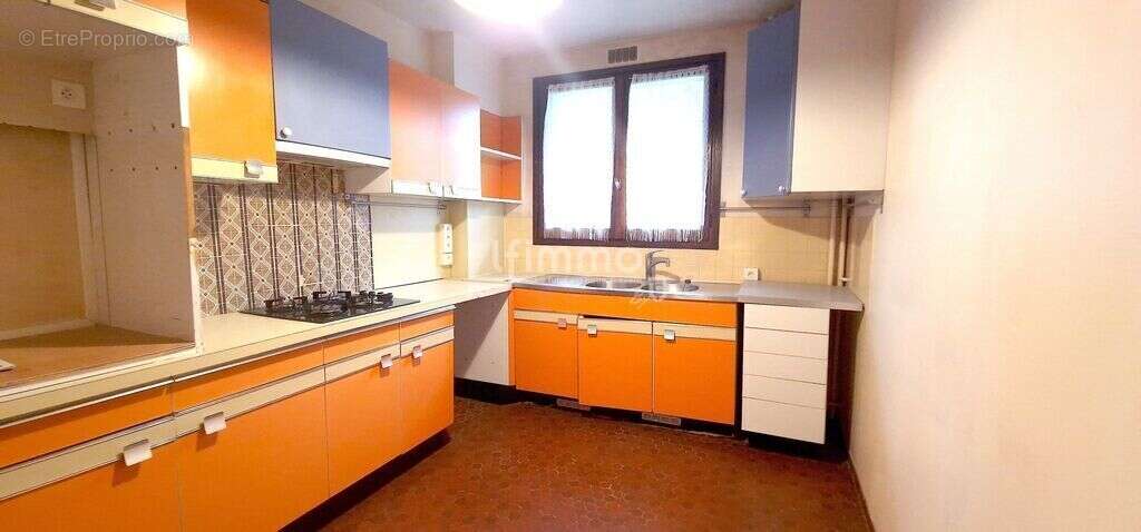 Appartement à LE PERREUX-SUR-MARNE