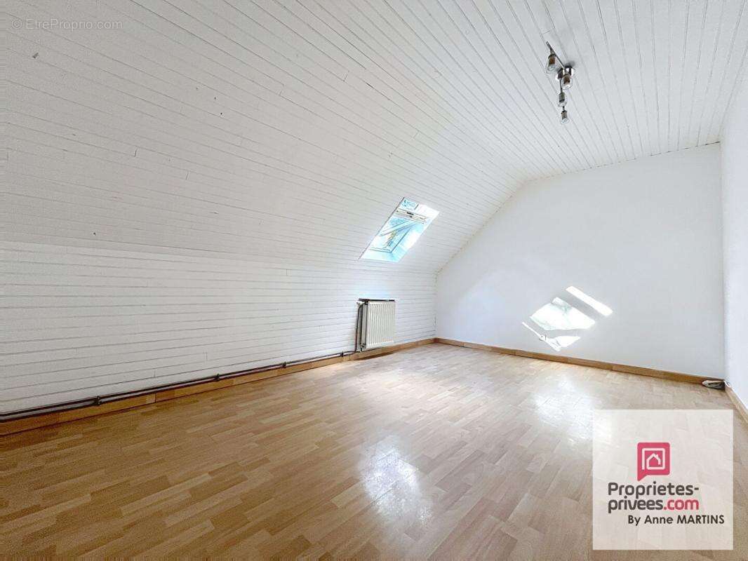 Maison à VIRY-CHATILLON