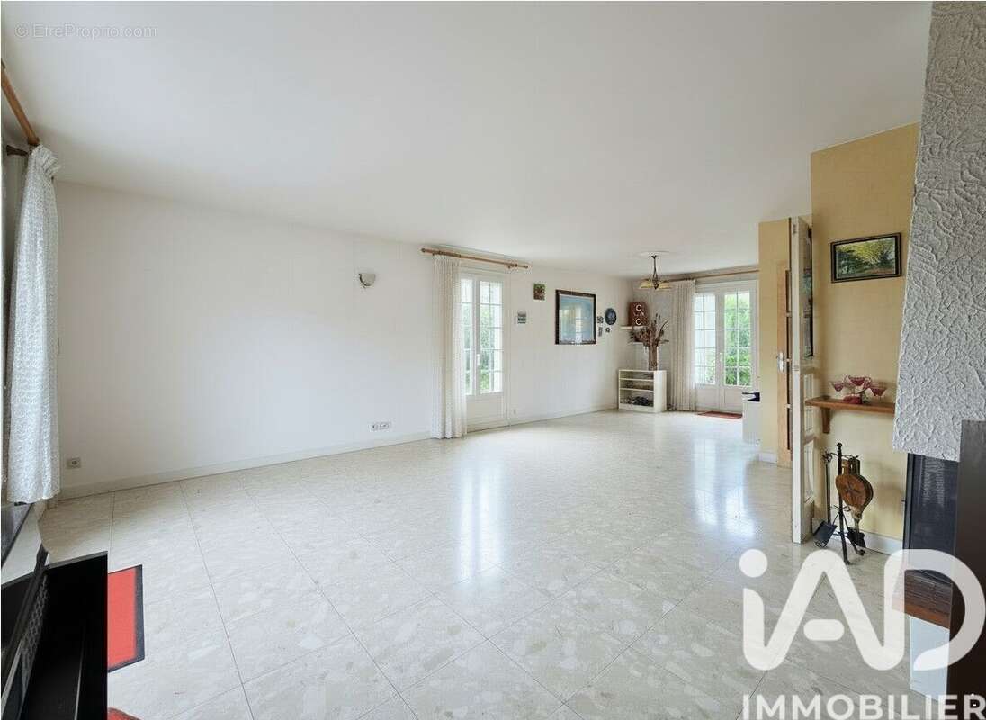 Photo 2 - Maison à CHELLES