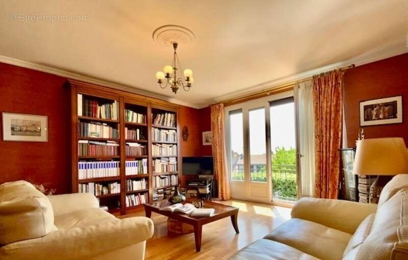 Appartement à SAVIGNY-SUR-ORGE