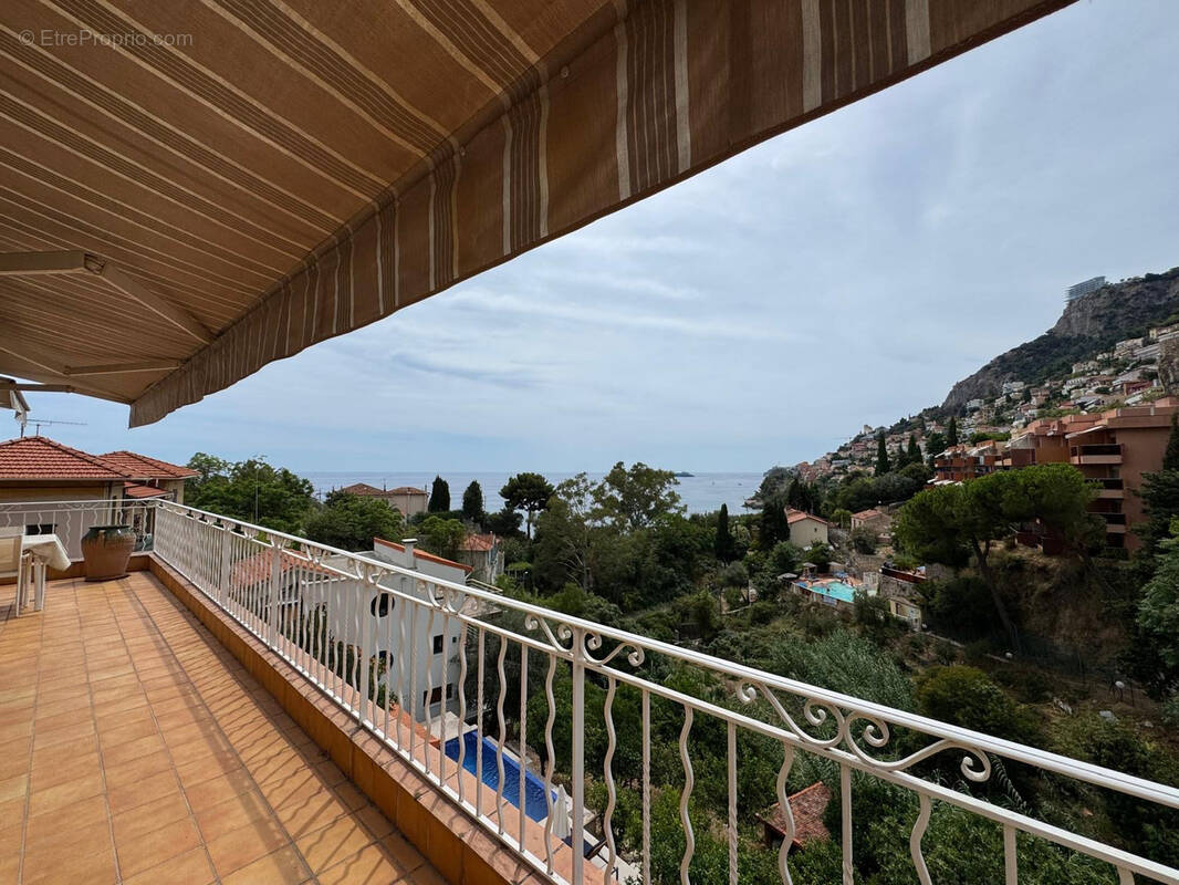 Appartement à ROQUEBRUNE-CAP-MARTIN