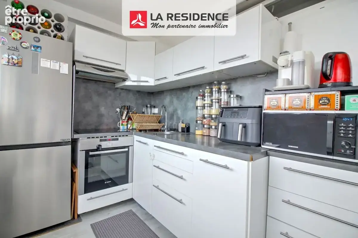 Appartement 4 pièces 64 m² à vendre à Poissy (78300) - photo 2