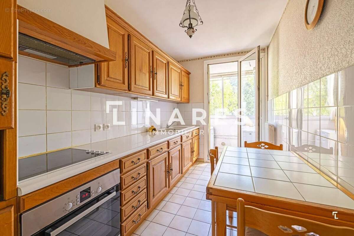 Appartement à MARSEILLE-12E