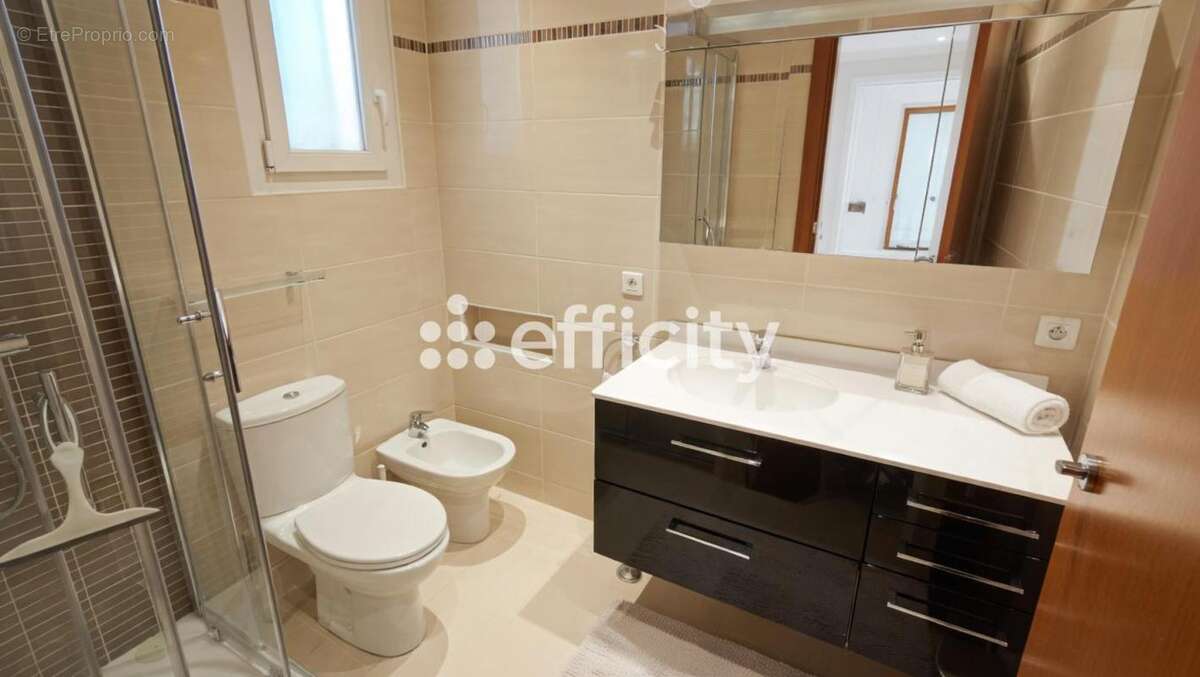 Appartement à MARSEILLE-7E