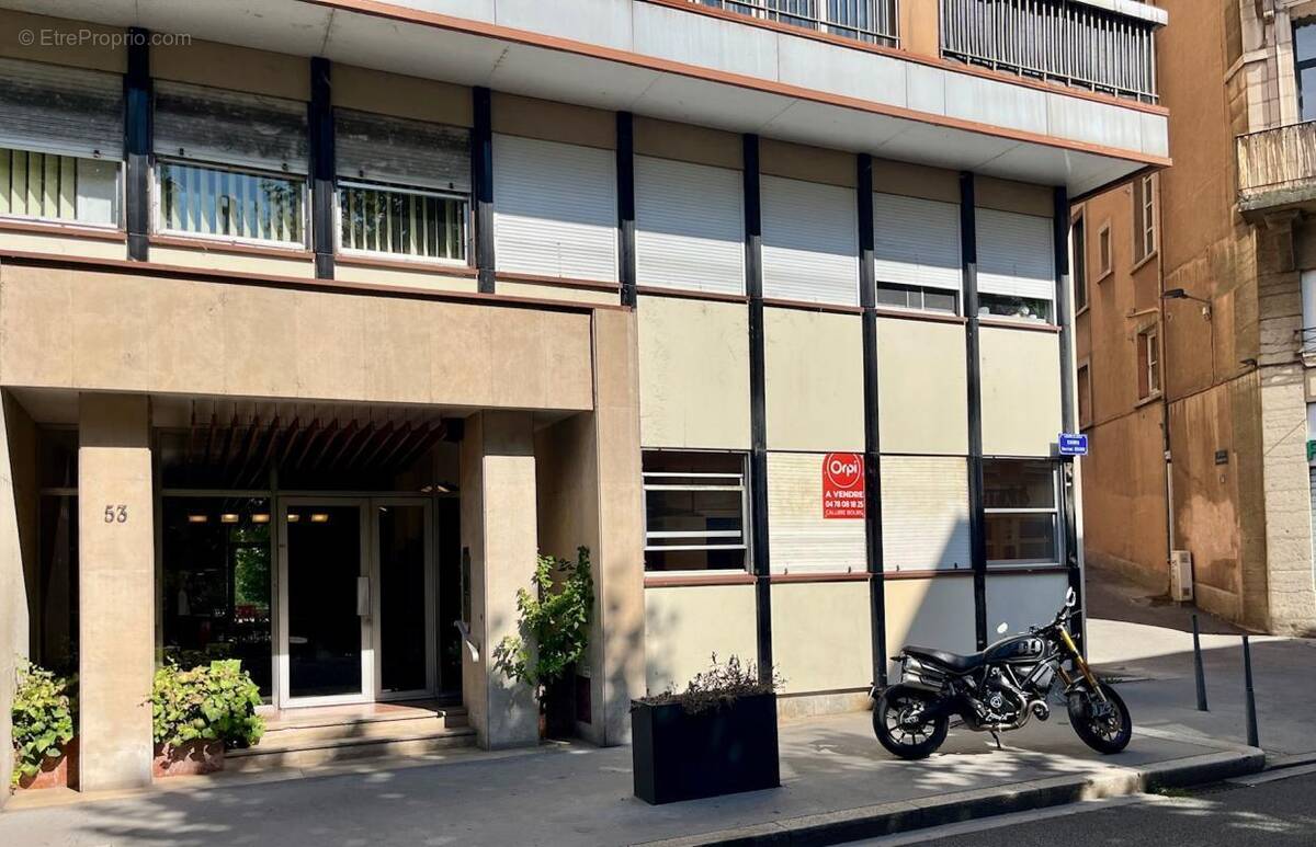 Appartement à CALUIRE-ET-CUIRE