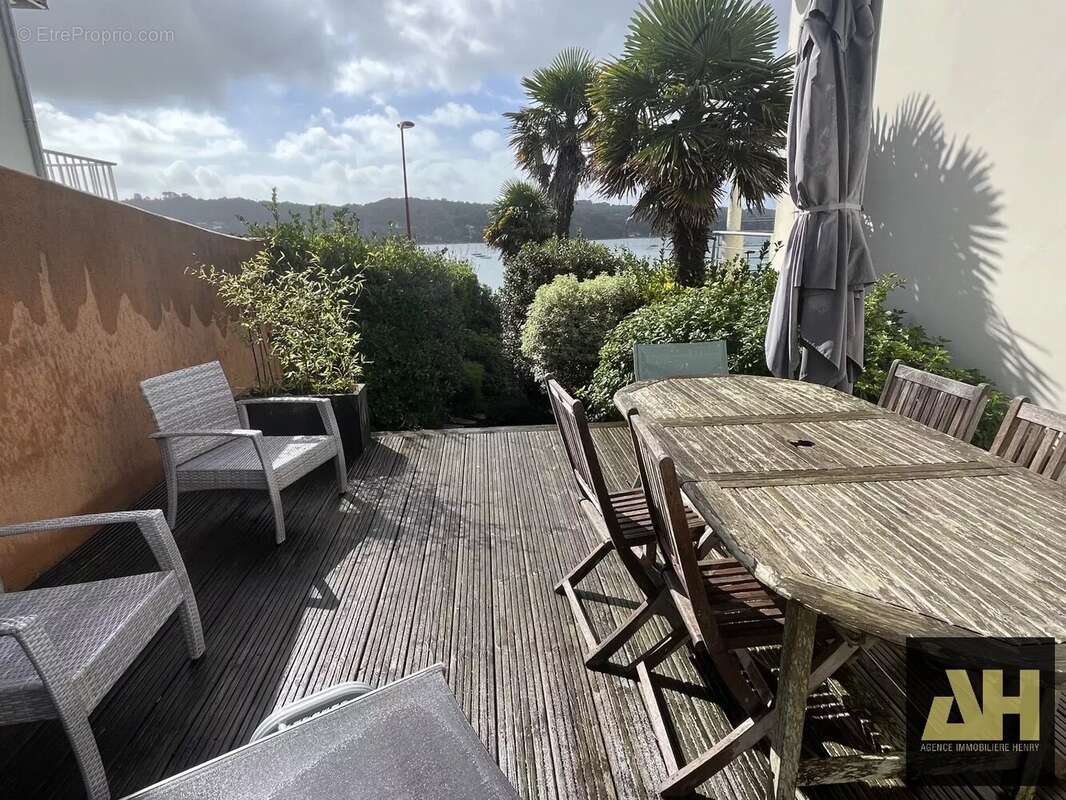 Maison à LE RELECQ-KERHUON