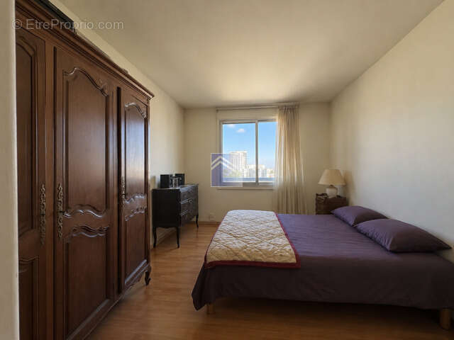 Courbevoie - 2 pièces 53m2 - dernier étage balcon - box et cave ! - photo 5