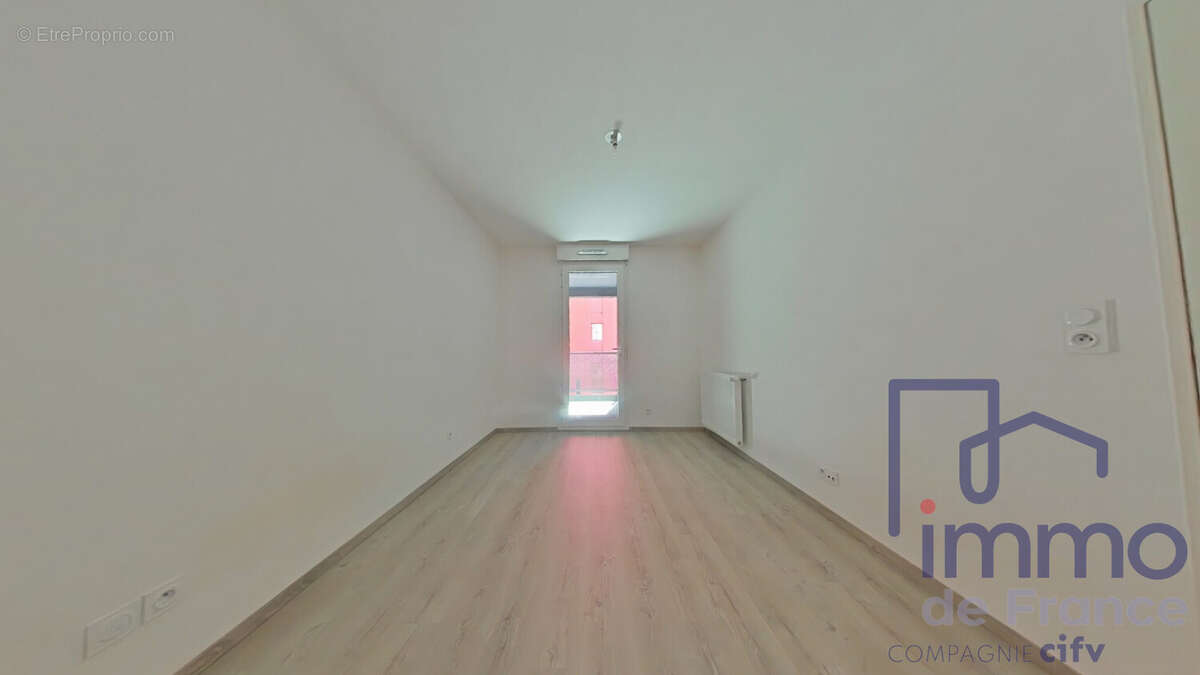 Appartement 63 m² à Saint-Etienne  - photo 5