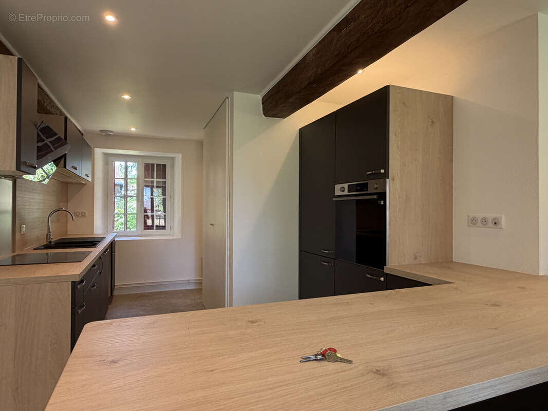 Demeure entièrement rénovée de 230 m2 située à auneuil avec dependances - photo 7