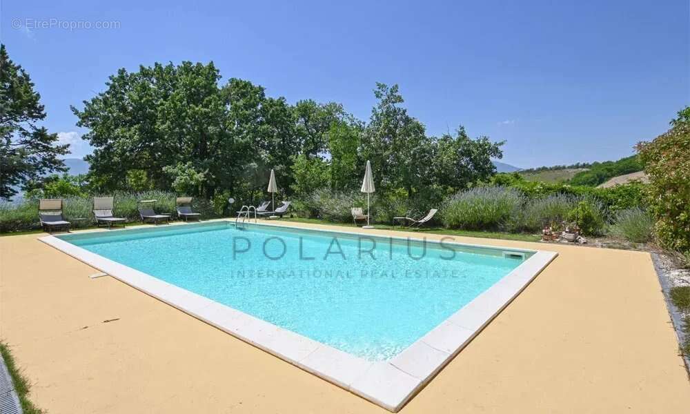 Ferme restaurée du XVIIIe siècle avec 6 chambres + 3 appartements pour invités sur 27 hectares près de Cagli, Marches. Piscine,  - photo 18