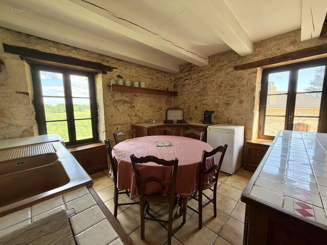 Maison à MONTCABRIER