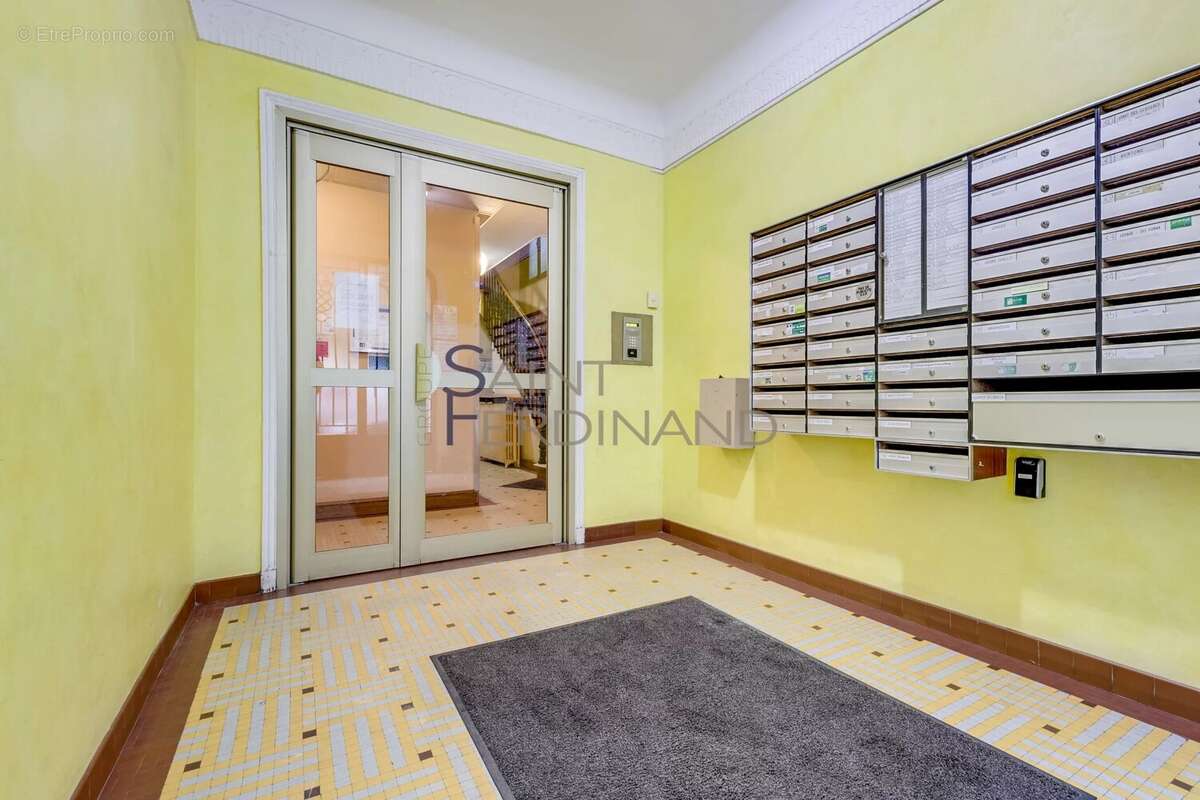 Appartement à PARIS-12E