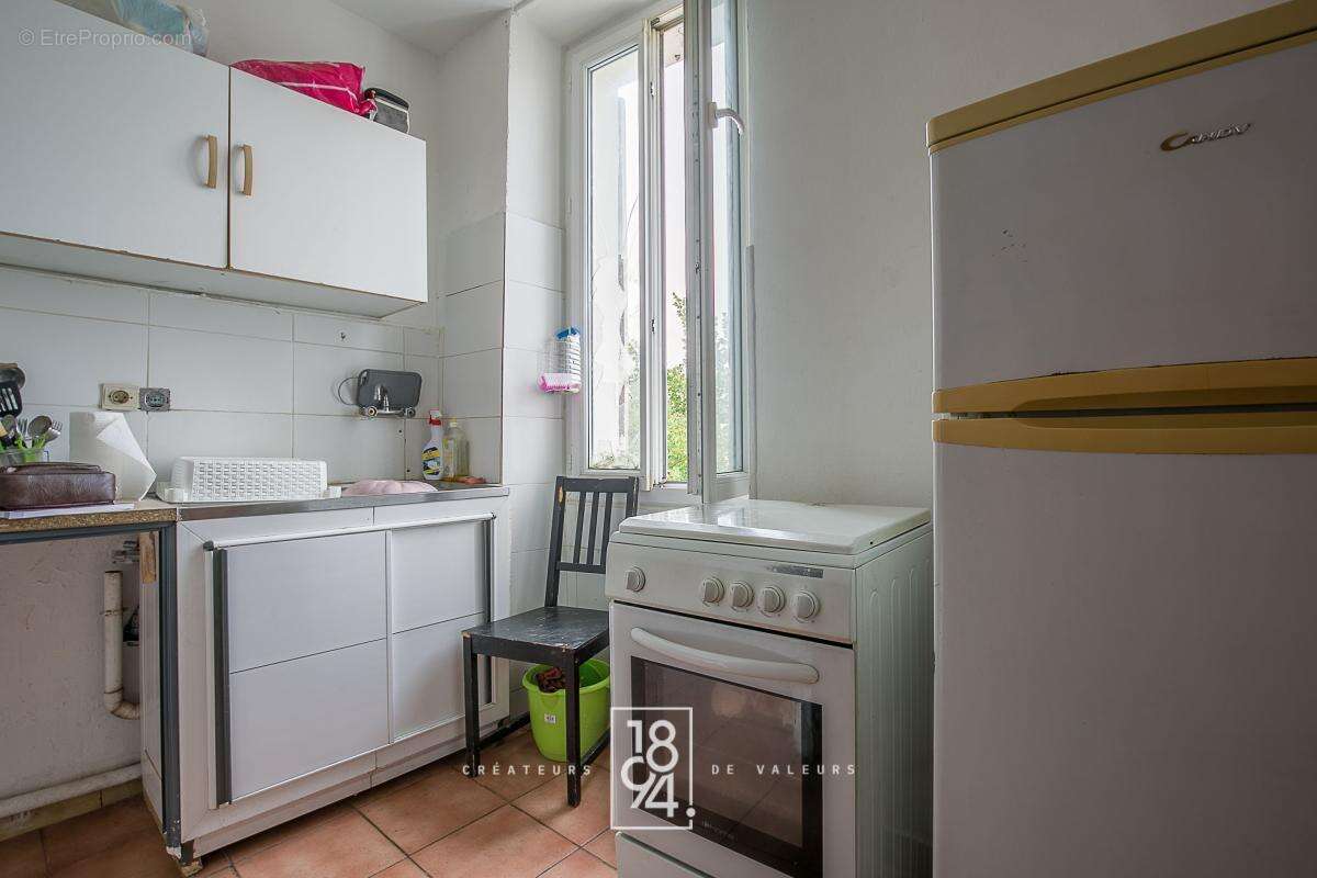 Appartement à MARSEILLE-3E