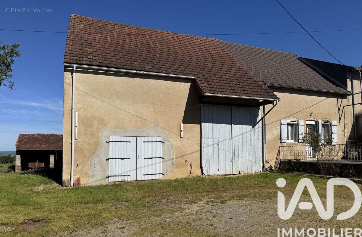 Maison 68 m² à Morey  - photo 2