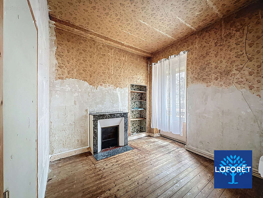 Maison à LA FERTE-ALAIS