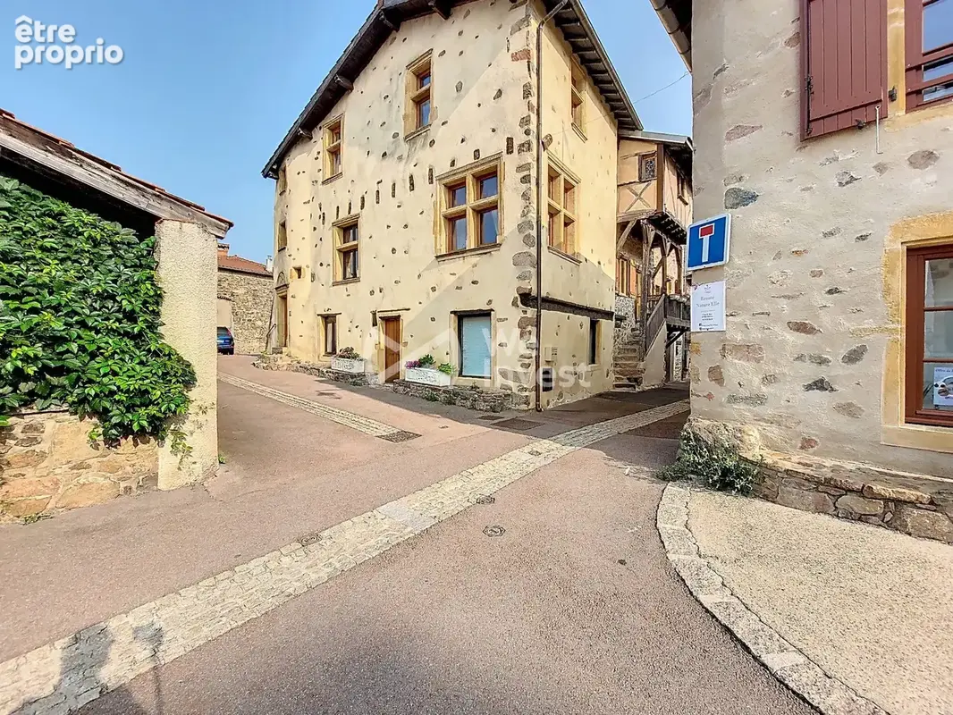 Maison 5 pièces 110 m² à vendre à Villerest (42300) - photo 2
