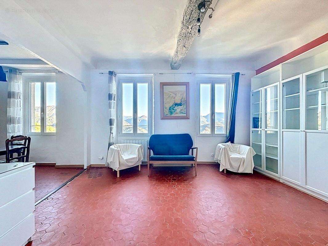 Appartement à LE BROC