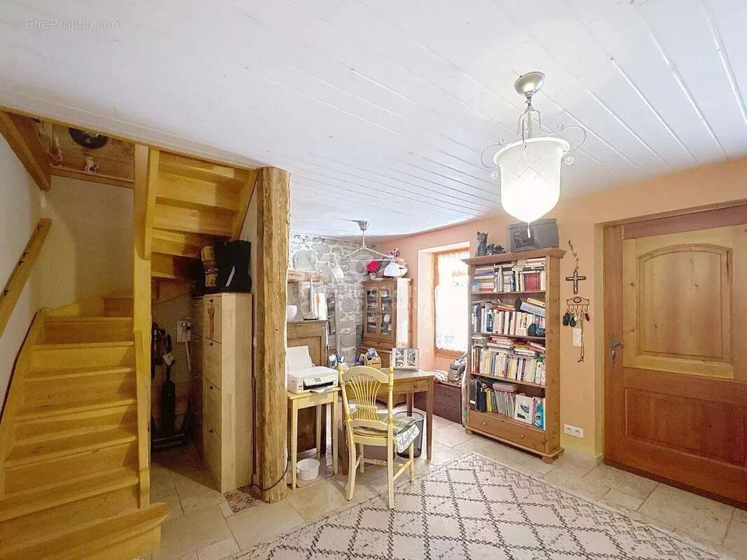 Maison à SAINT-ETIENNE-DE-TINEE