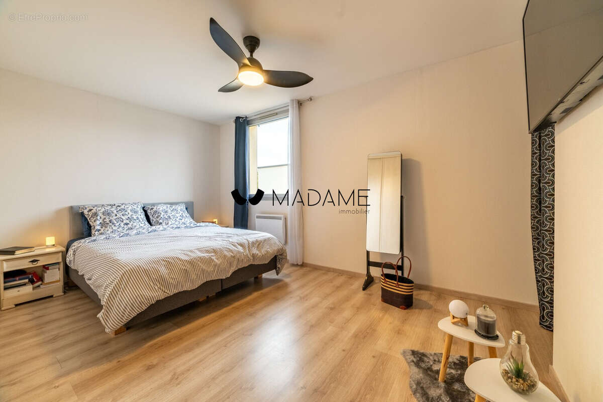 Appartement à RIVES