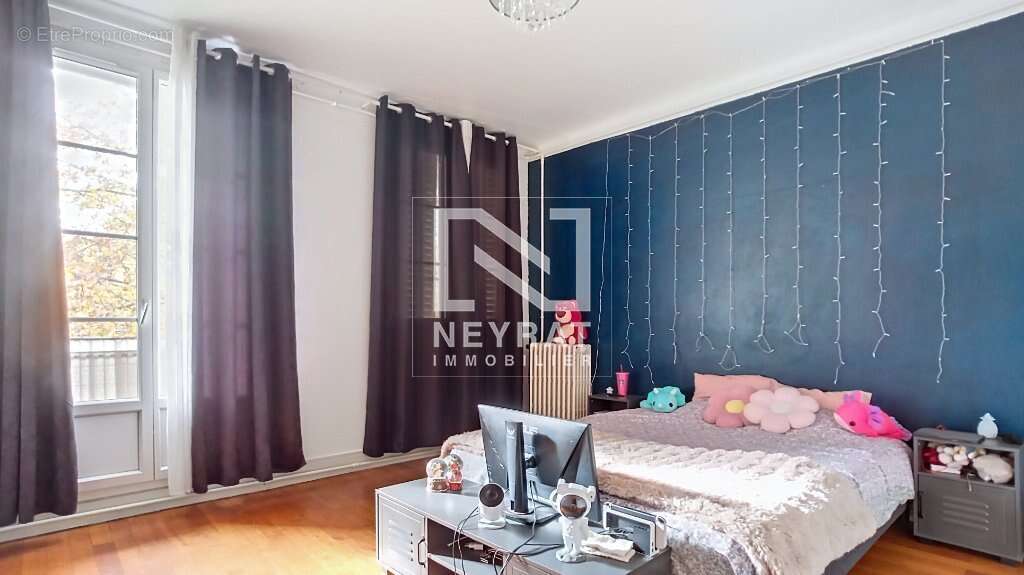 Venez découvrir cet appartement situé à deux pas de la gare au deuxième et dernière étage d'une petite copropriété - photo 6