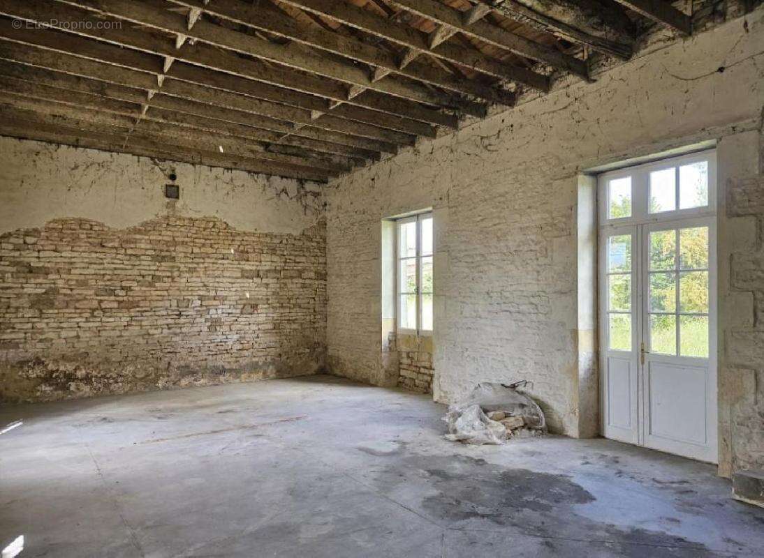 Maison à CHAUNAY