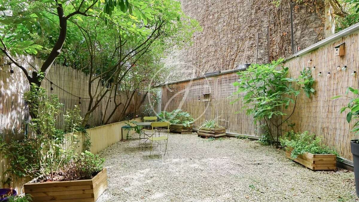 Appartement à PARIS-18E
