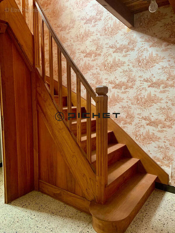 Maison à SAINT-AMANT-DE-BOIXE