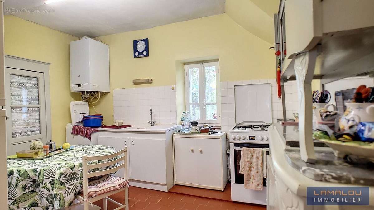 Maison à COLOMBIERES-SUR-ORB