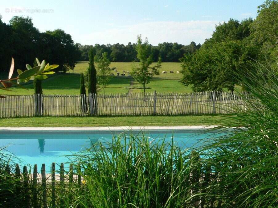 Maison à LIORAC-SUR-LOUYRE