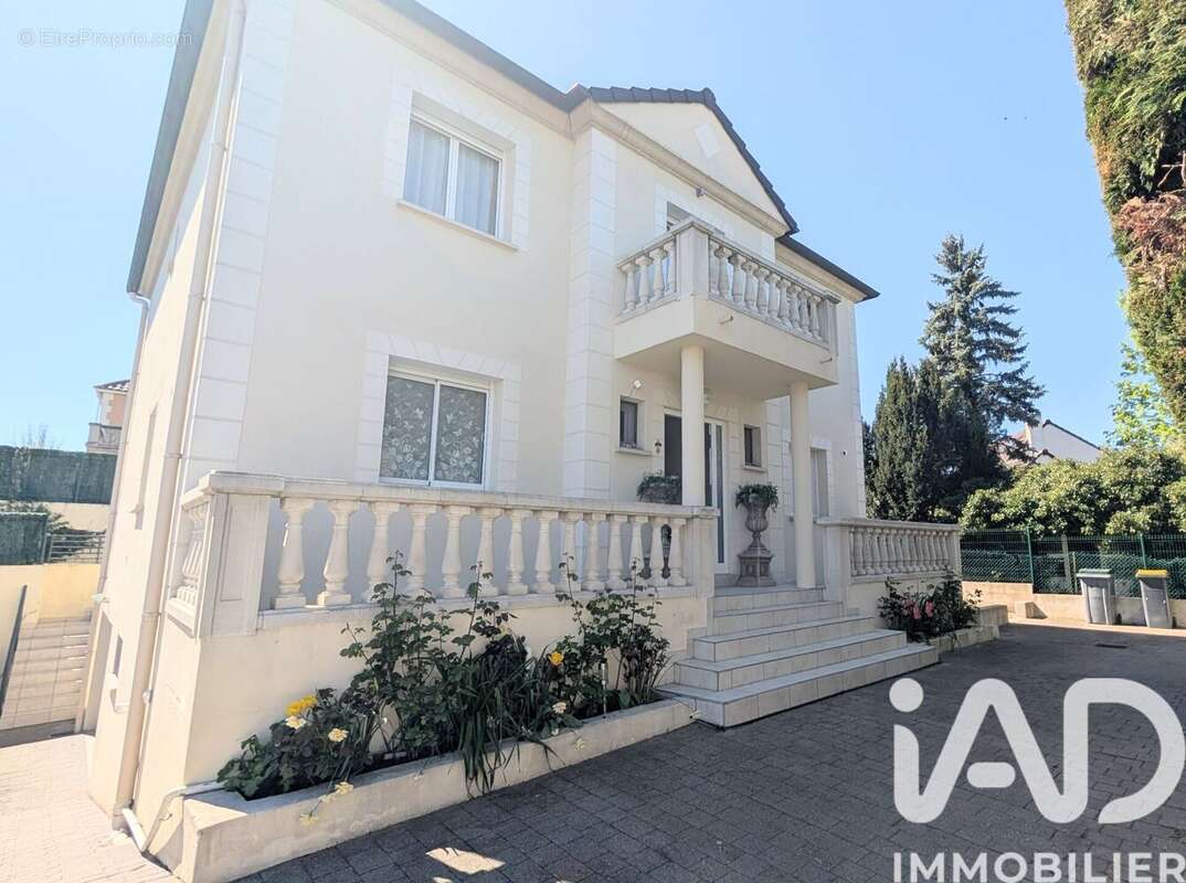 Photo 2 - Maison à CORMONTREUIL