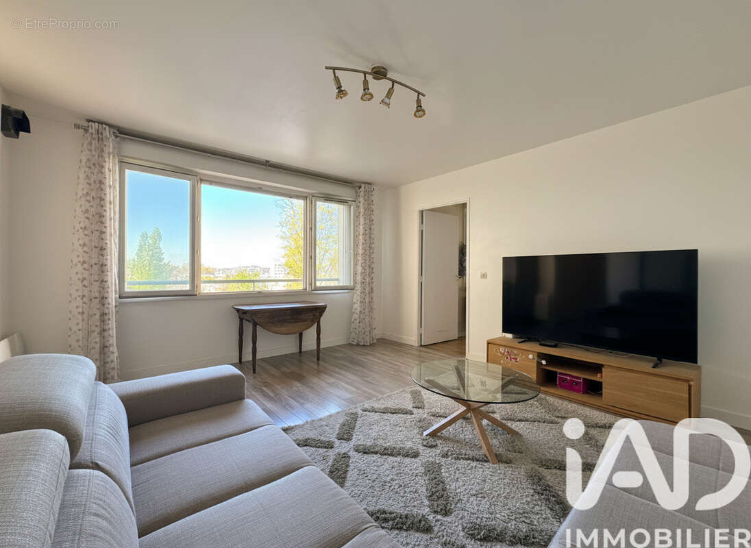 Photo 3 - Appartement à ISSY-LES-MOULINEAUX