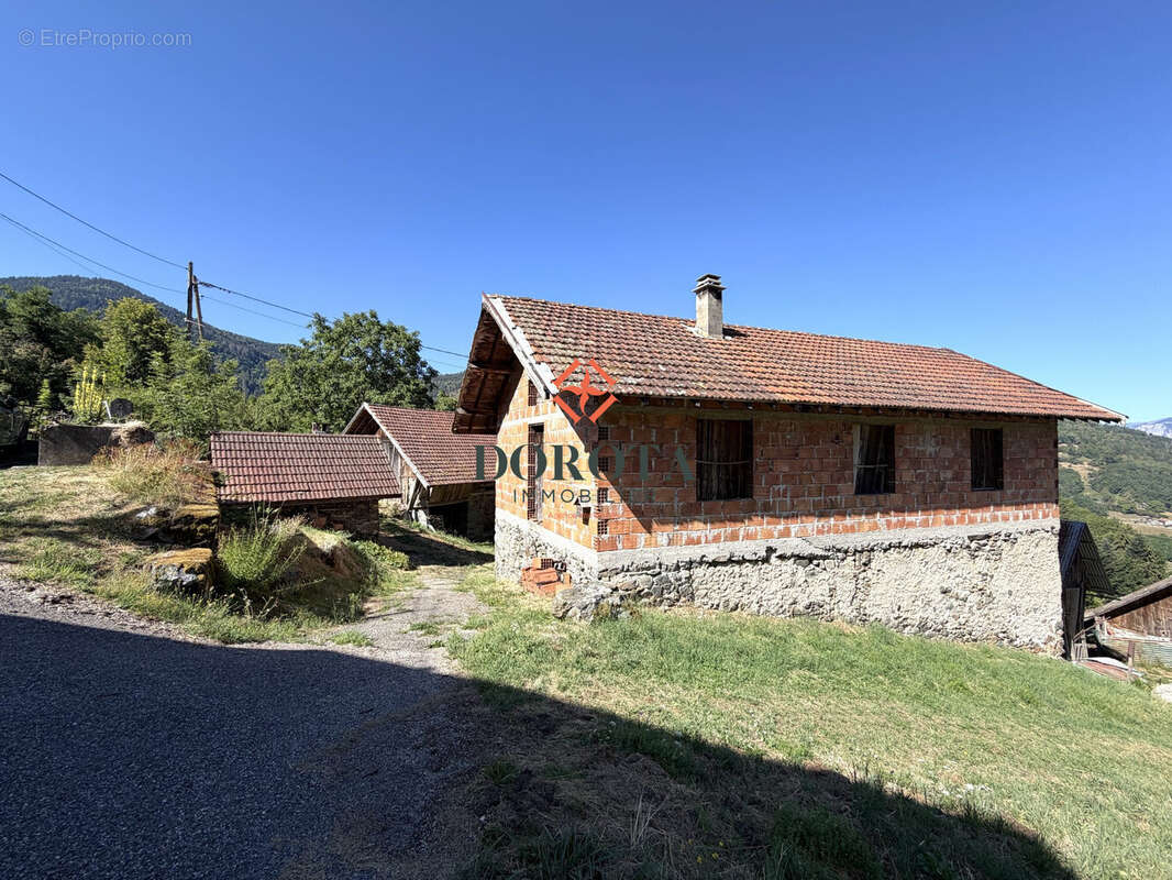 Maison 135 m² à Sainte-Agnes  - photo 5