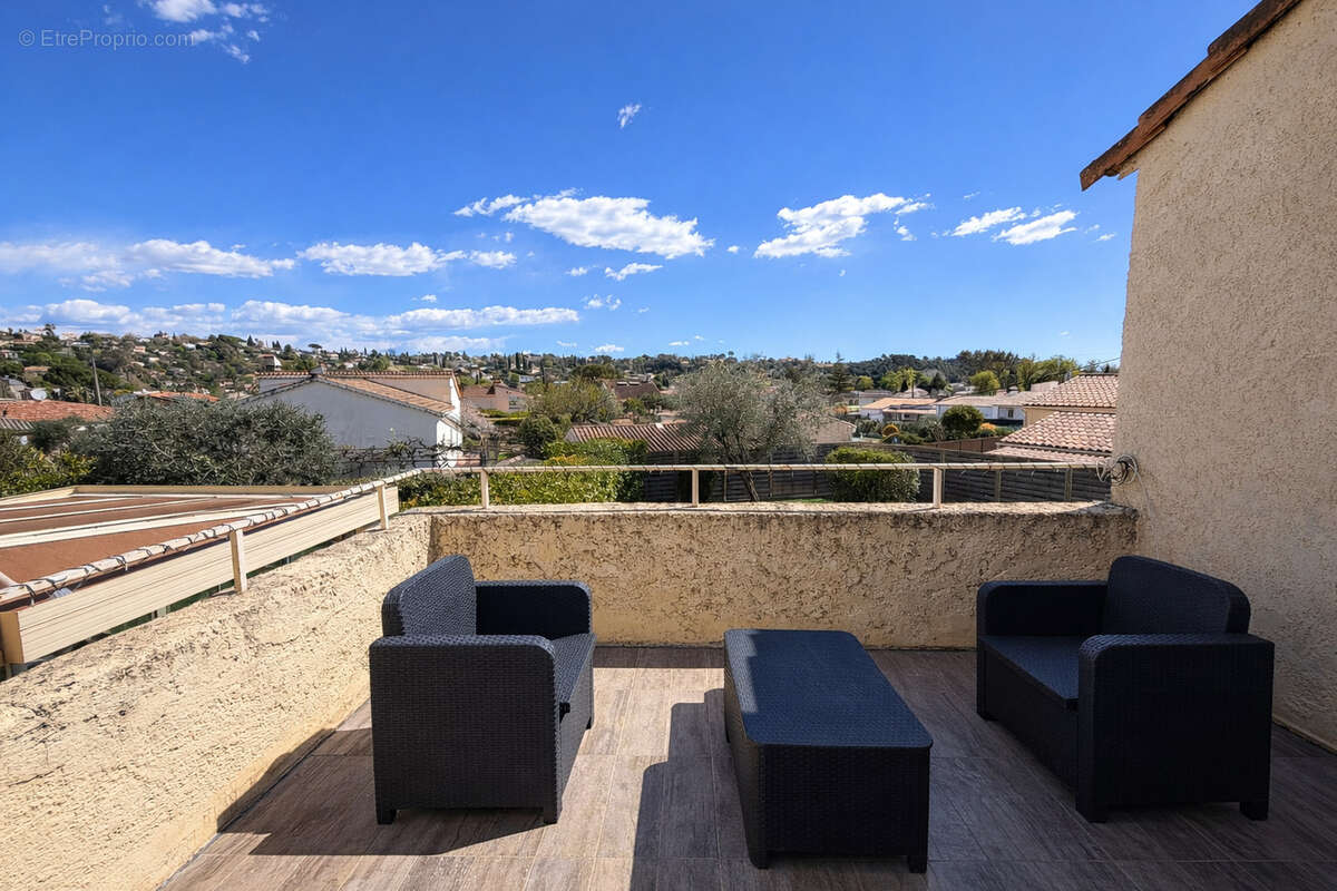 Maison à LA COLLE-SUR-LOUP