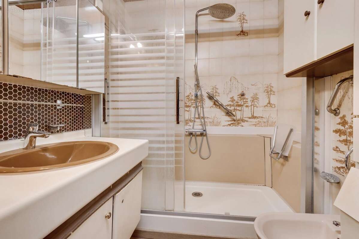 Appartement à PARIS-11E
